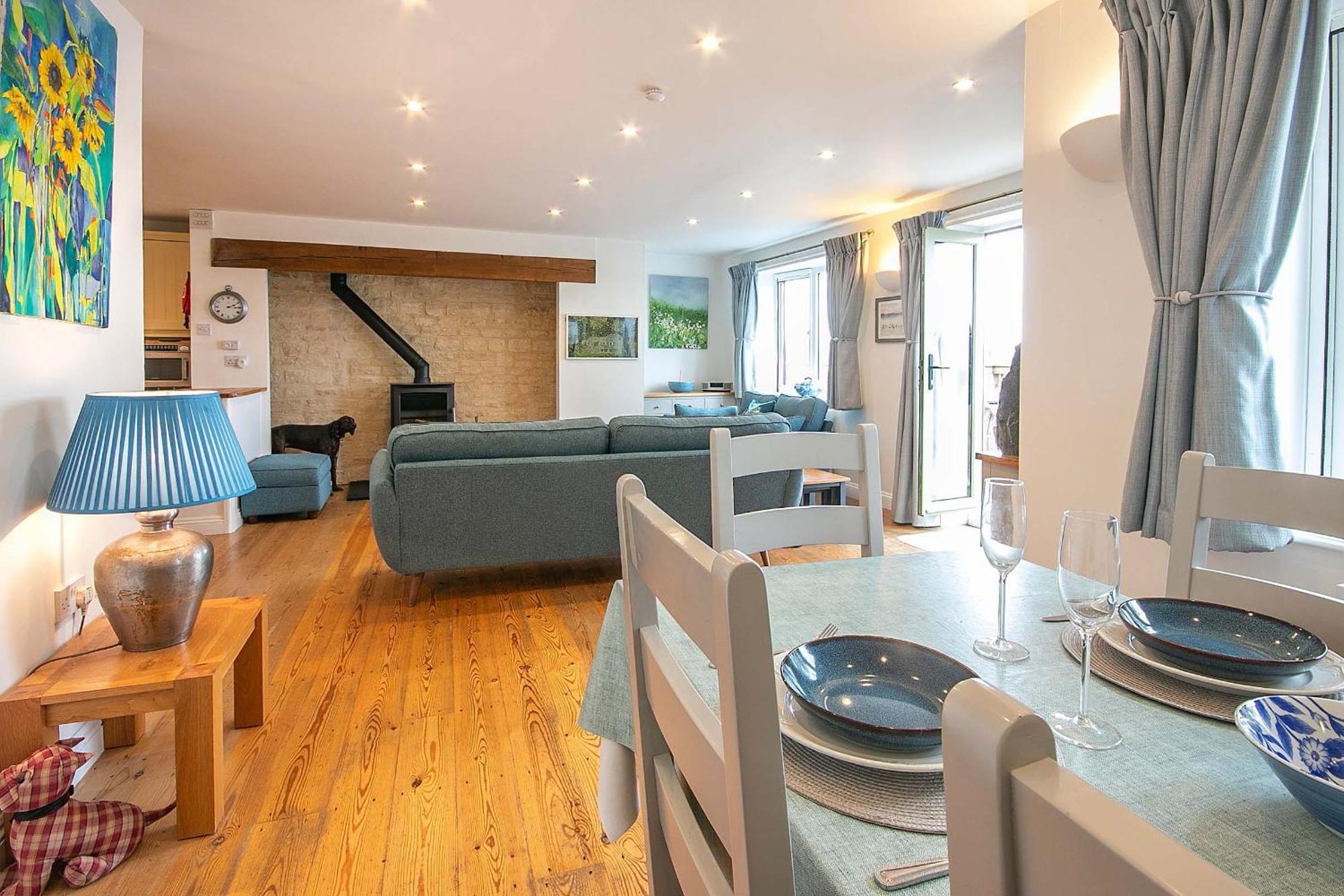 Coot Cottage - Holiday House With Fantastic Lake Views Somerford Keynes Exterior foto
